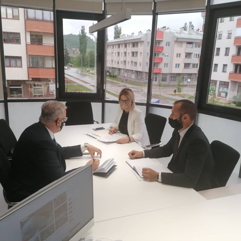 Poklon za biblioteku u Kostajnici